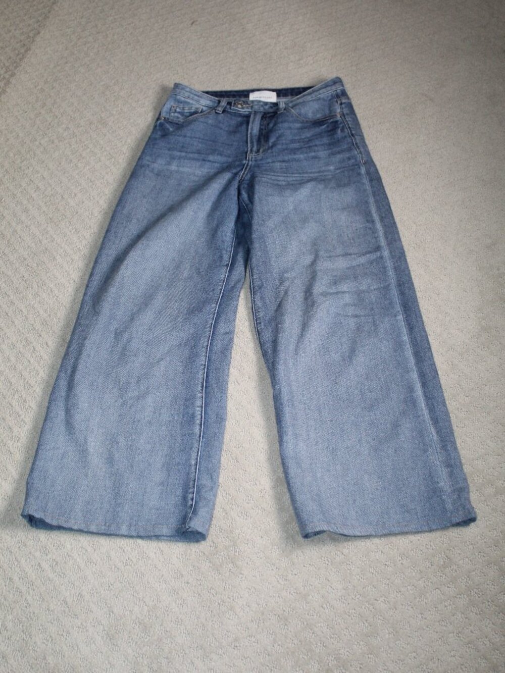 Habitual Mid Rise Wide Leg Jeans Light Wash Size 4/27